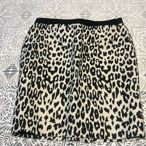 Ann Taylor black and white leopard skirt size 12